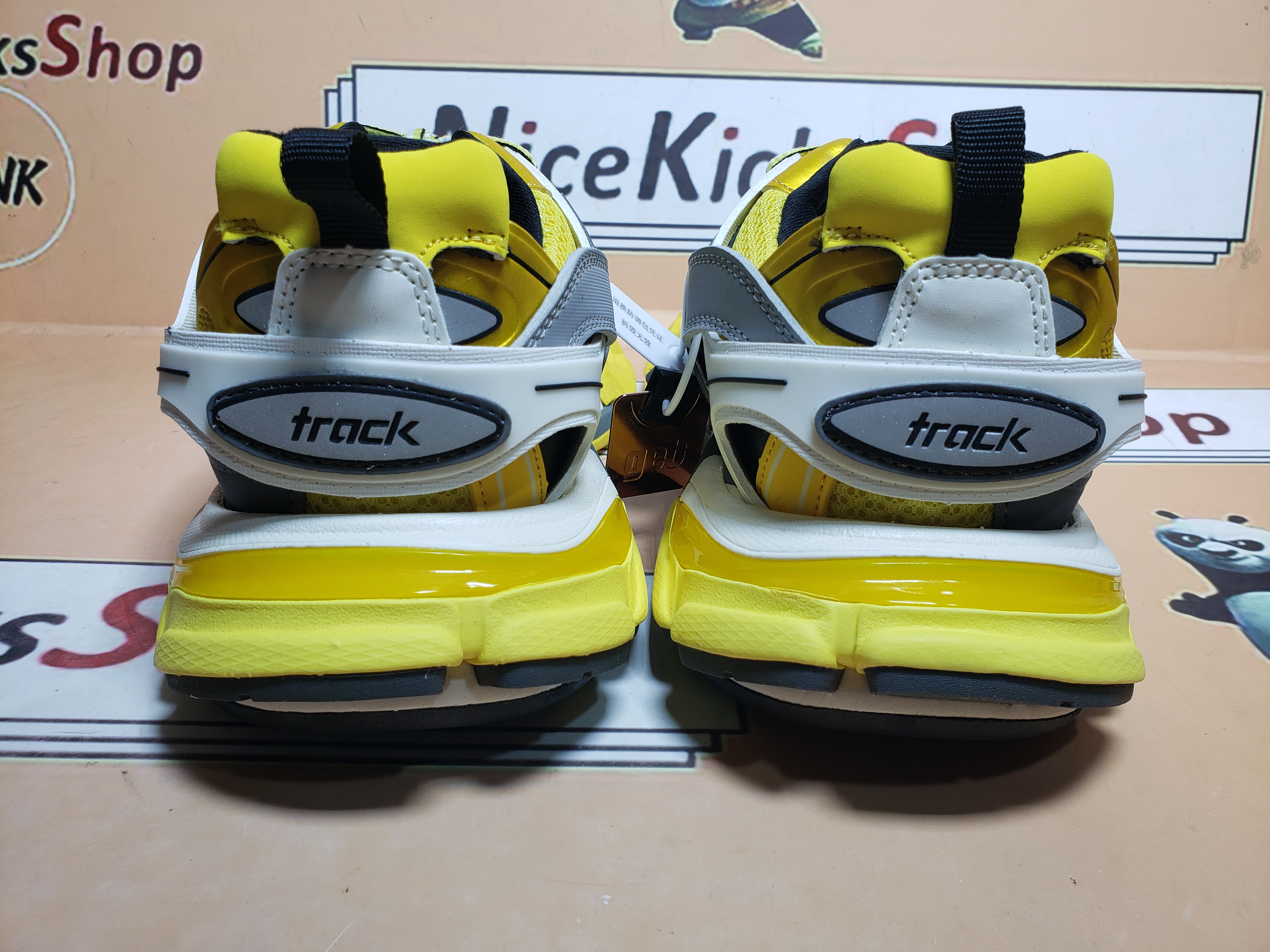 Perfectkicks Balenciaga Track Yellow Grey review Nojfdlp 01