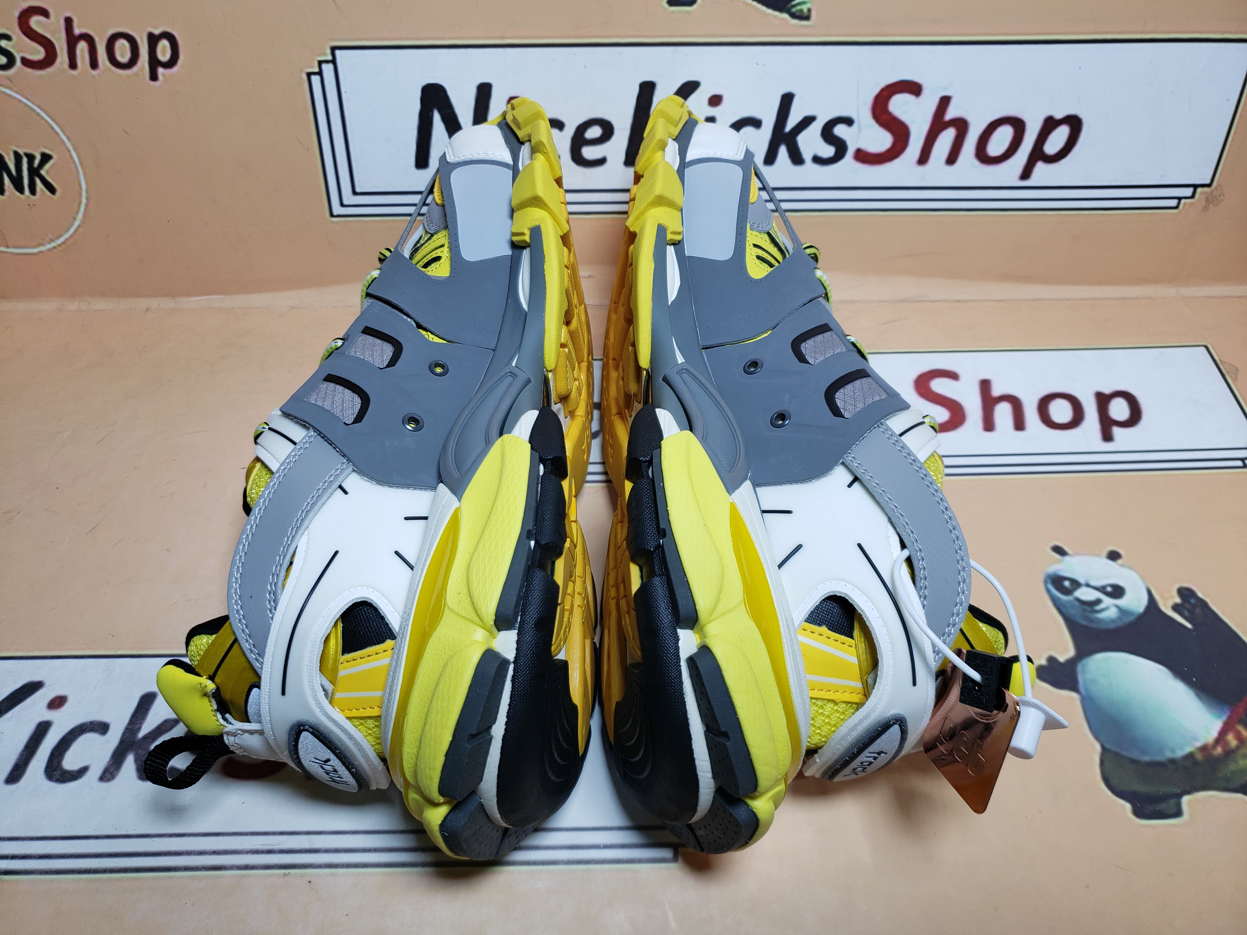 Perfectkicks Balenciaga Track Yellow Grey review Nojfdlp 02