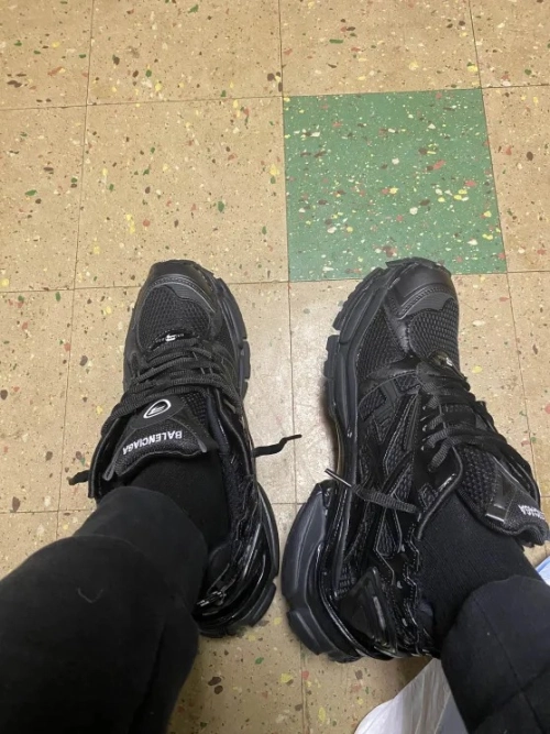  Perfectkicks Balenciaga Runner Black 656065W3RA11000  review 