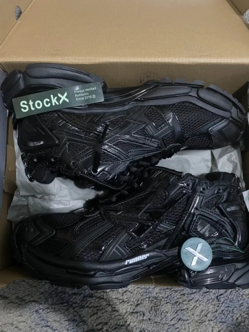 Perfectkicks Balenciaga Runner Black 656065W3RA11000  review 