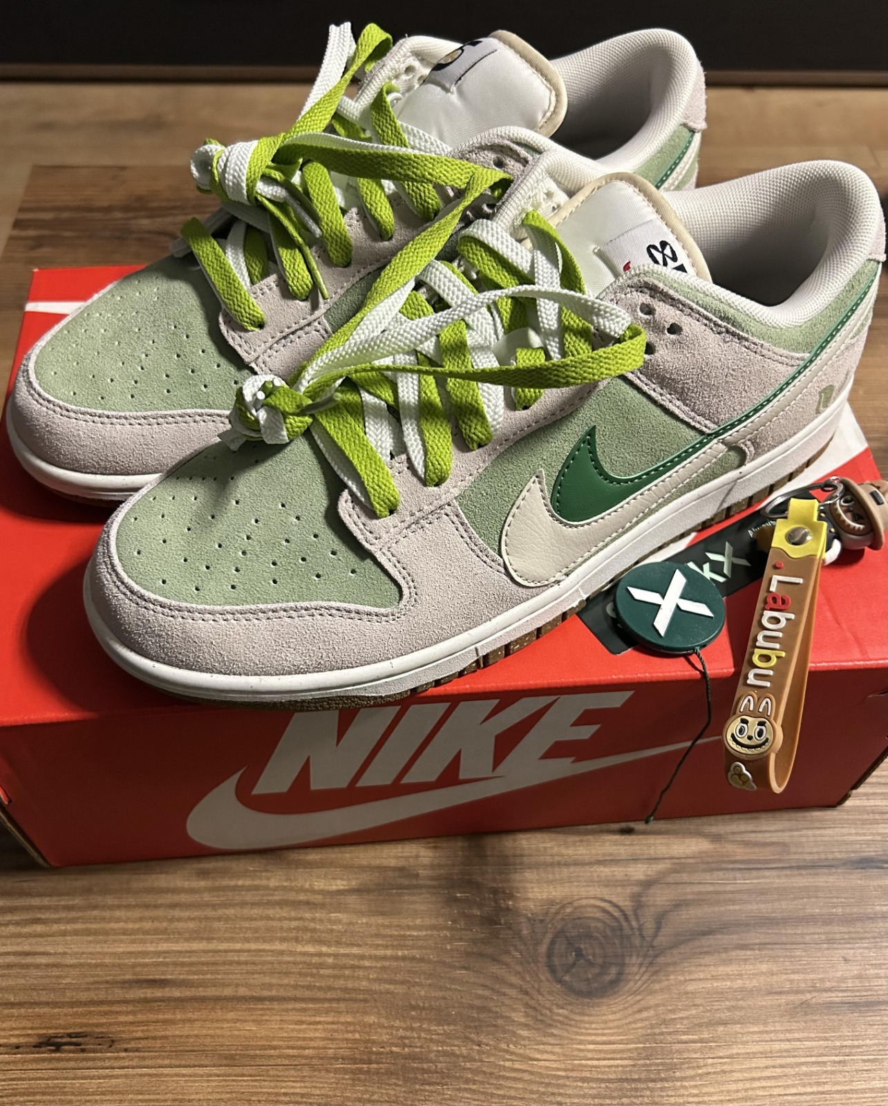  GET Nk SB Dunk Low "85" Gray White Green, DO9457-116 review Odfbkdsl