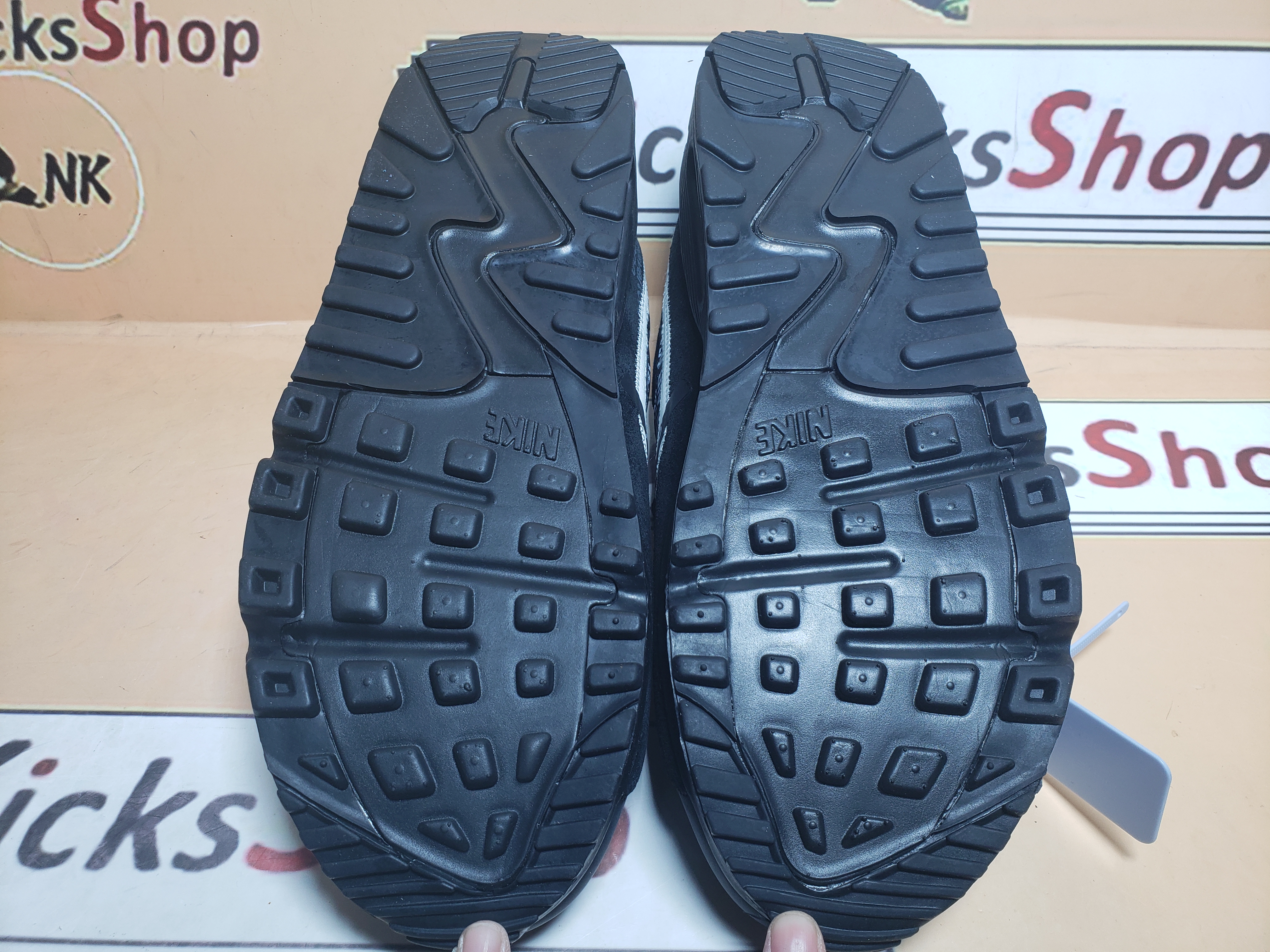  Perfectkicks Air Max 90 OFF WHITE Black,AA7293-001 review Steven McDermott 04