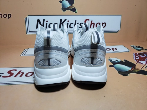  Perfectkicks  Dior B22 Triple White Silver 3SN231YJG_H000 review 