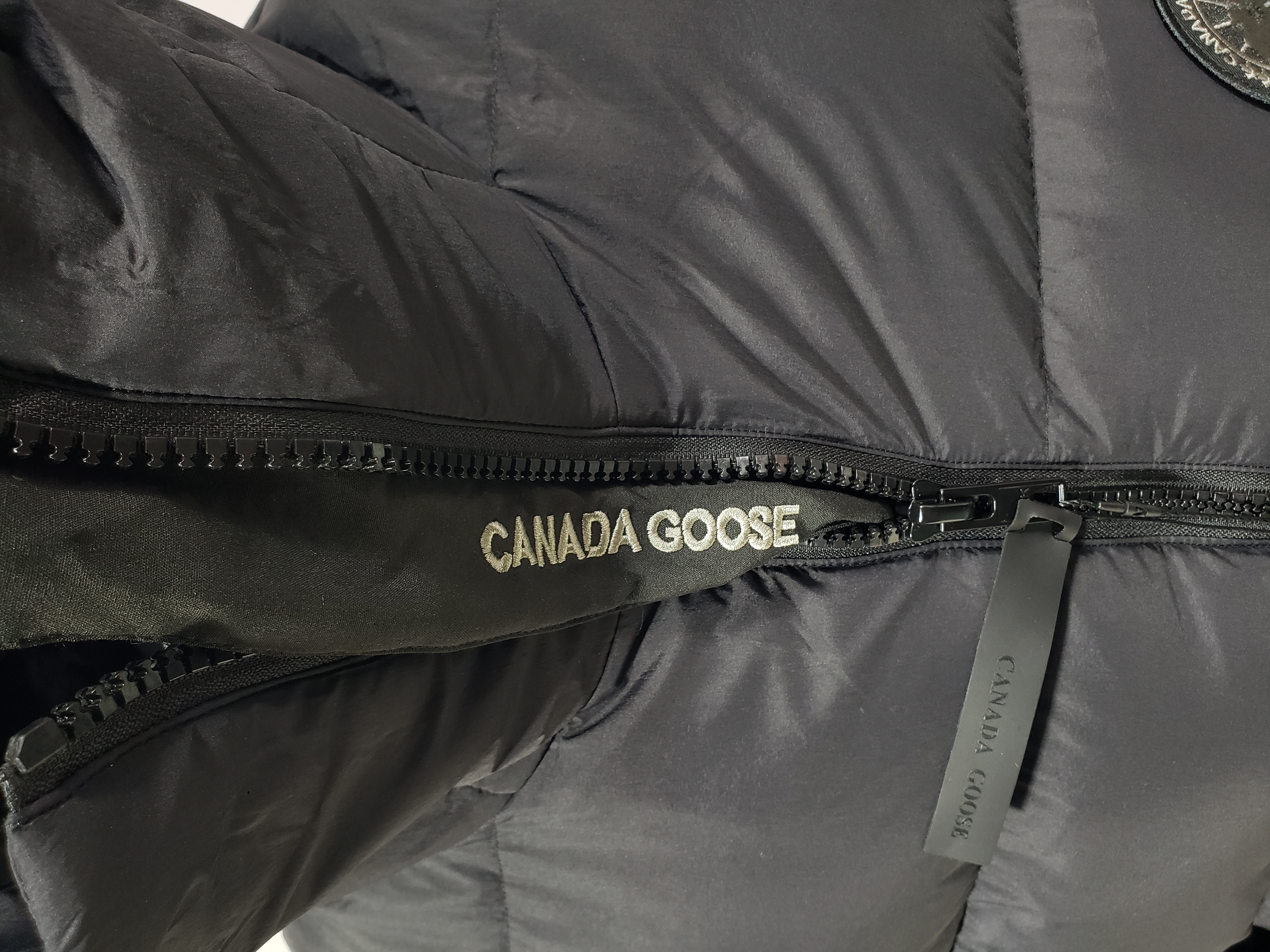 Canada goose Ouyang Nana's same style down jacket Green / Black review Modjfgvifu 01