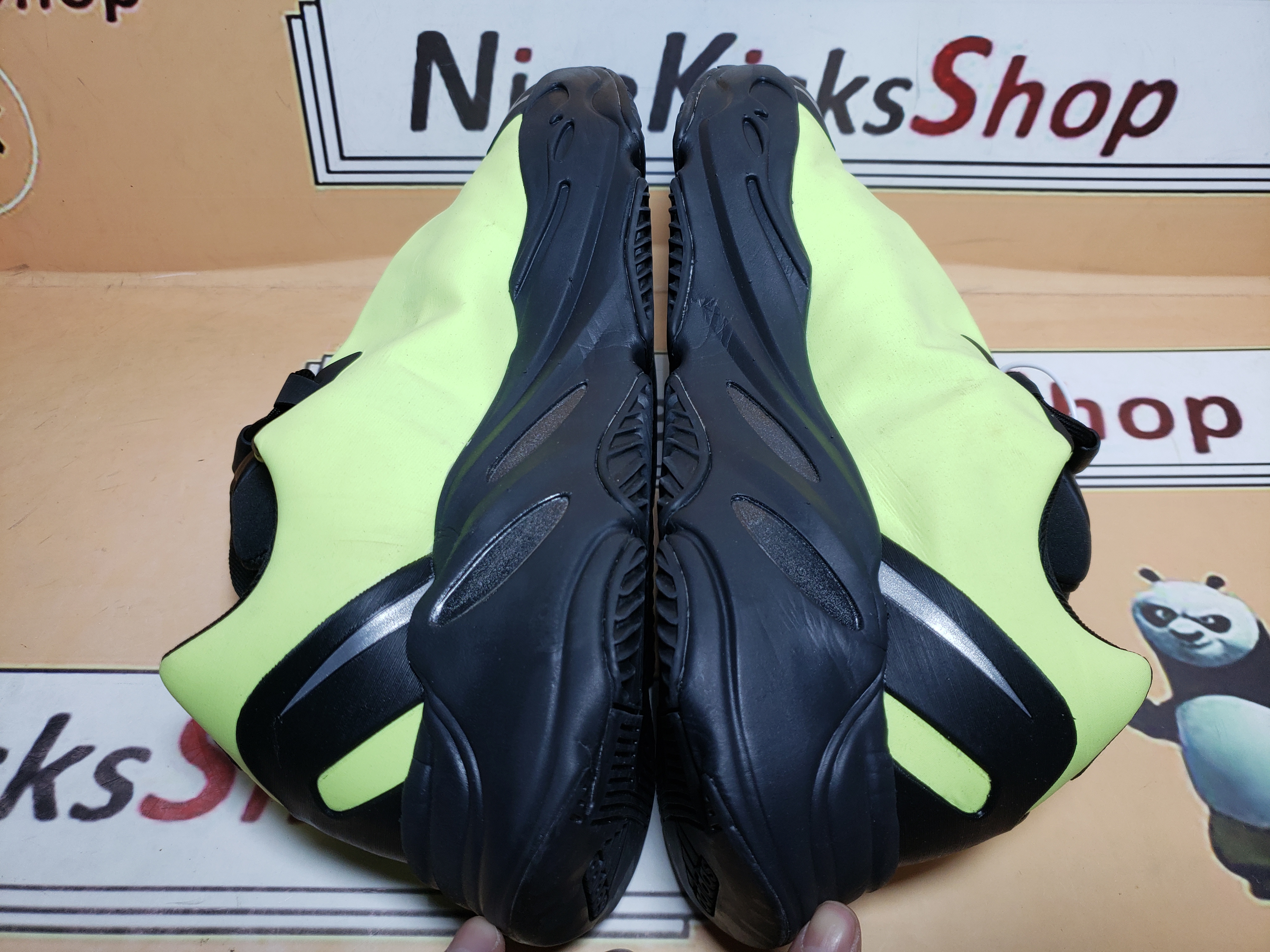  Perfectkicks Yeezy Boost 700 MNVN Phosphor,FY3727 review Cdsfsdg 02