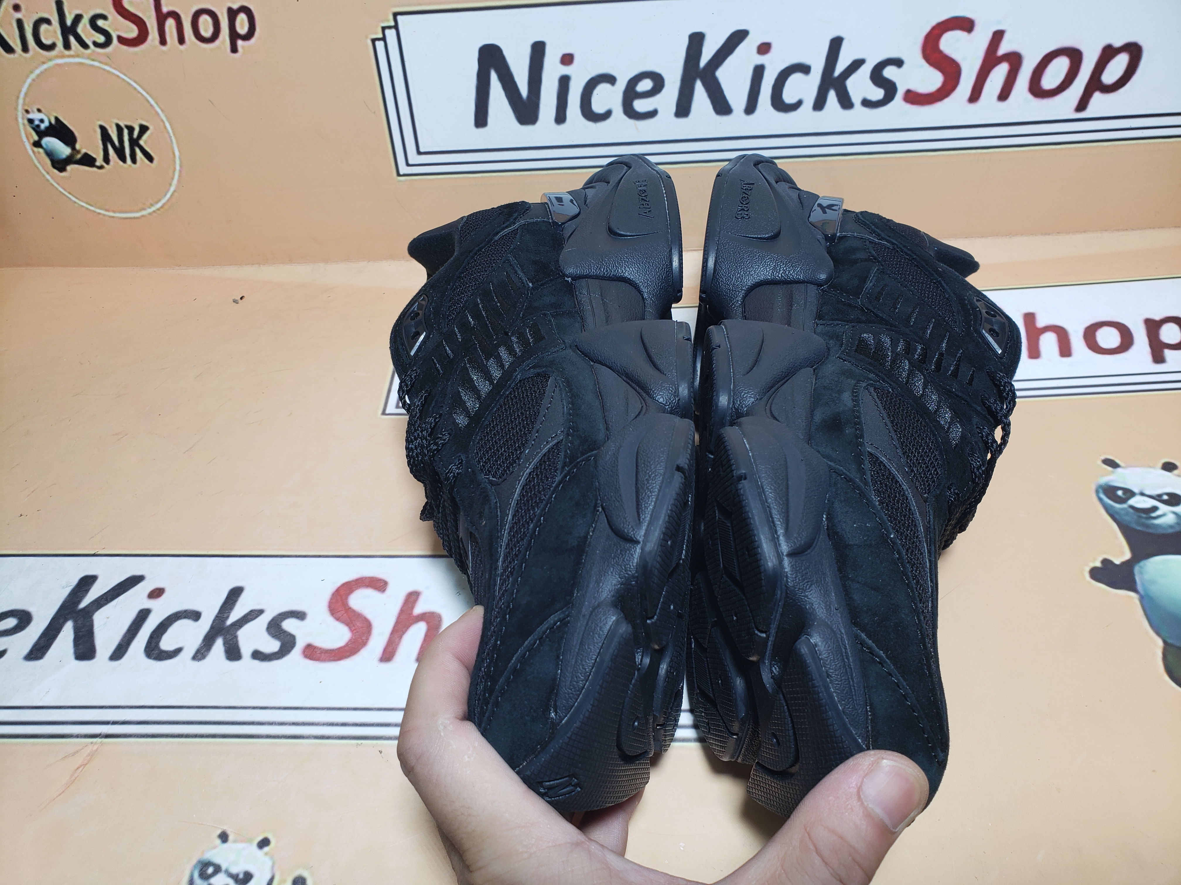  GET New Balance 9060 Triple Black Suede U9060BPM review Rdhgfhghy 02