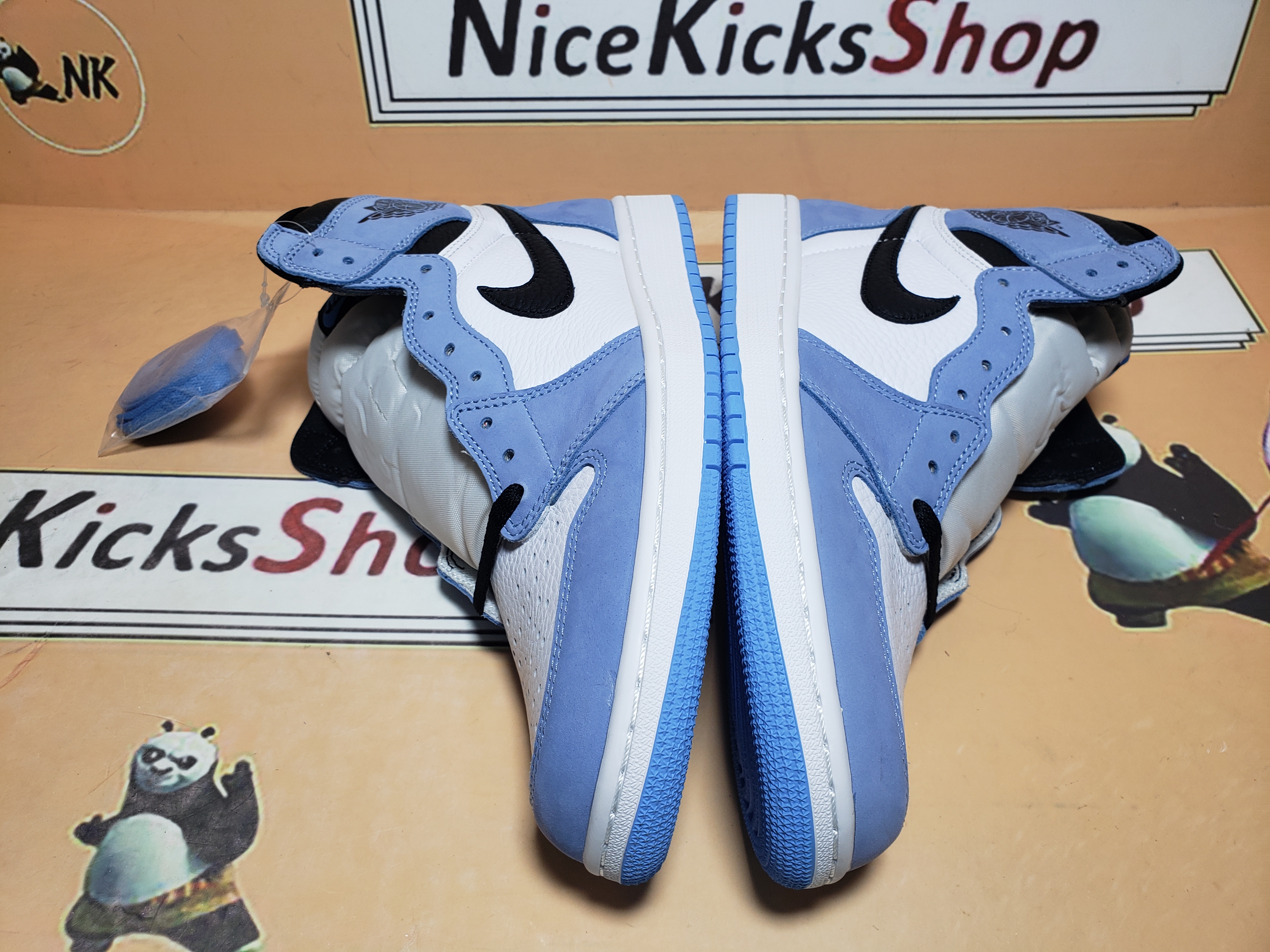  Perfectkicks Jordan 1 Retro High White University Blue Black,555088-134 review Bdfhgfhg 03