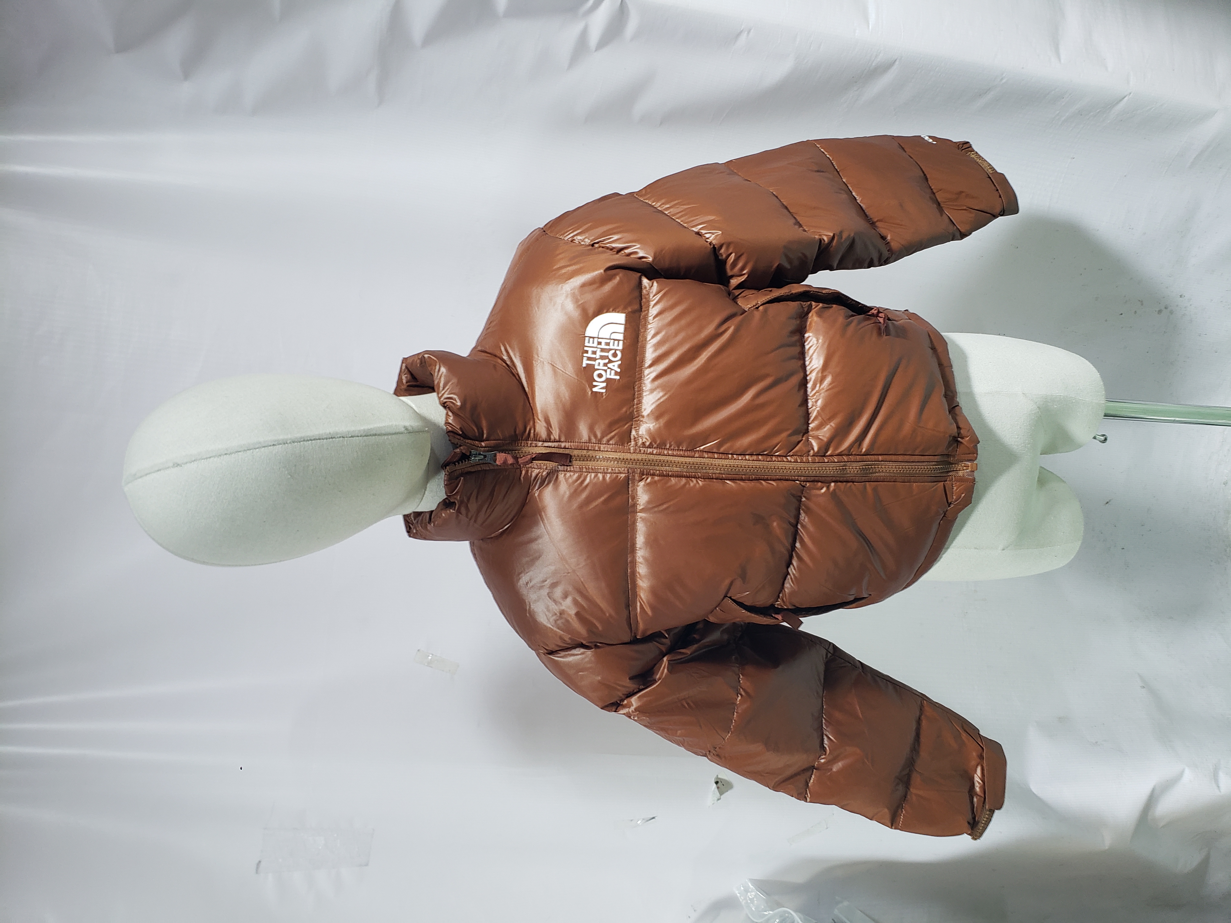 The North Face Kendall Jenner short down jacket White/Black/Red/Brown review Ajoisjdoijs 01