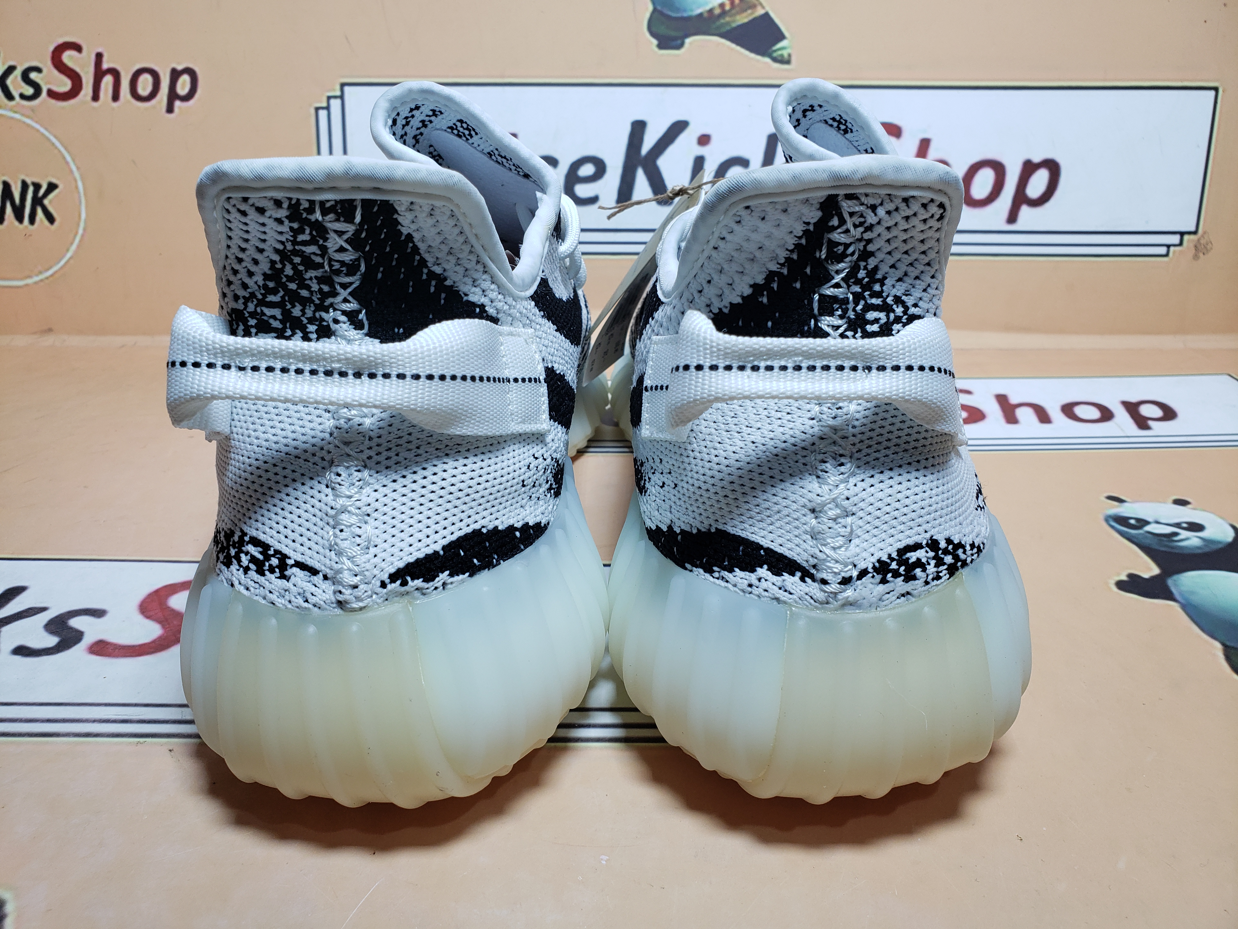  GET Yeezy Boost 350 V2 Zebra,CP9654 review Xsdfge 01