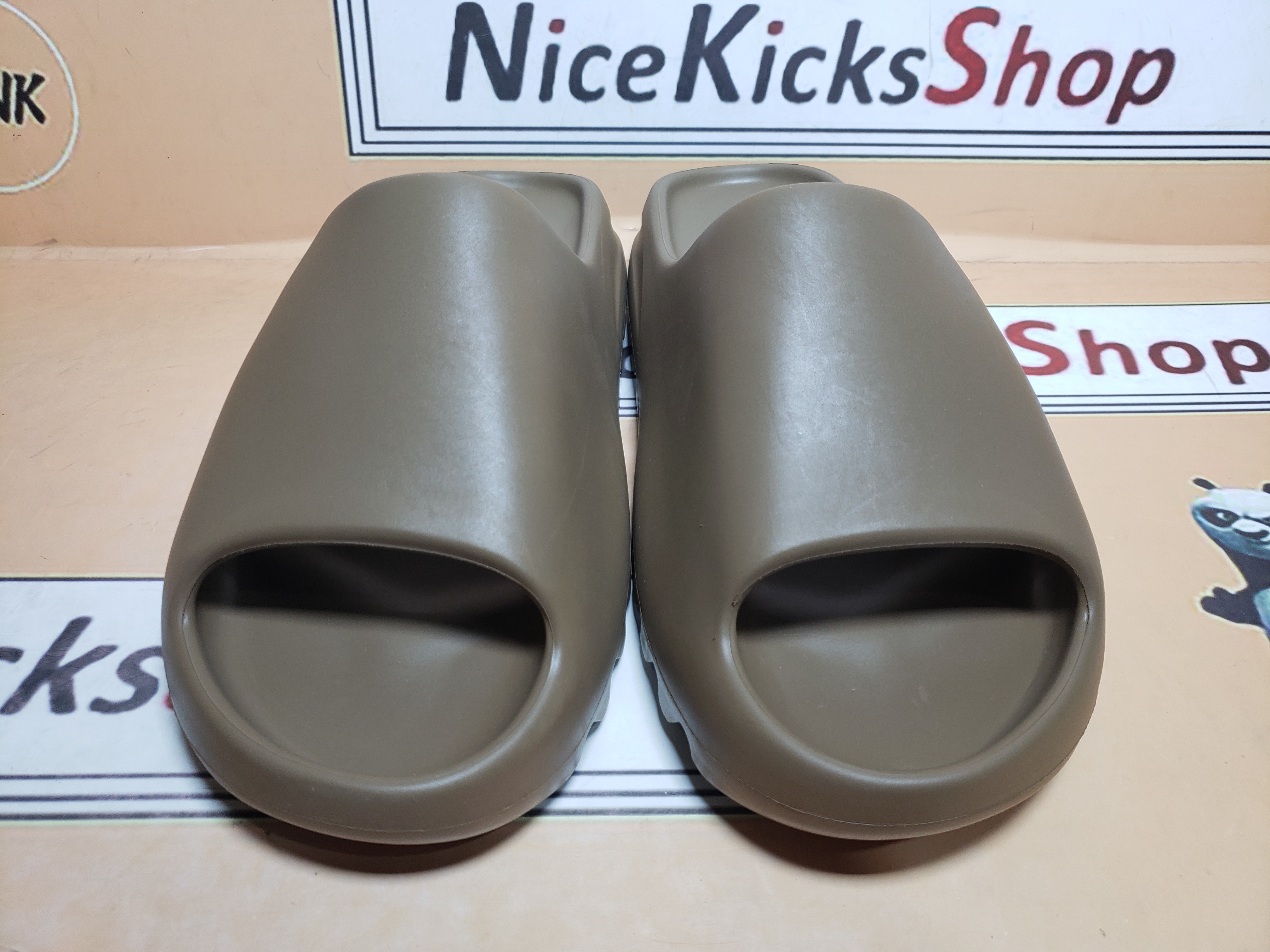  GET Yeezy Slide CORE, G55492 review Gjdhfgut 00
