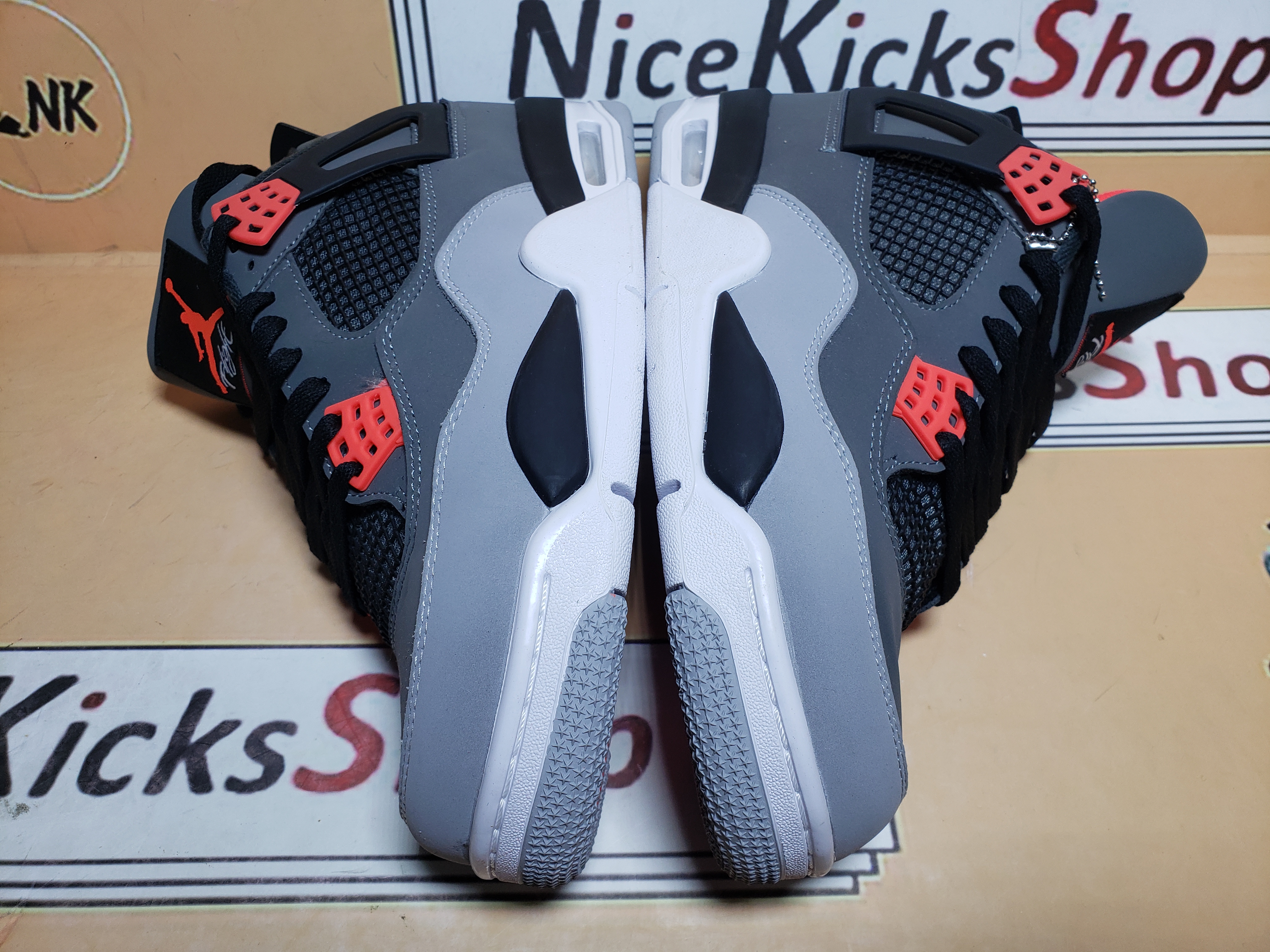  GET Jordan 4 Retro Infrared, DH6927-061 review Odofig 03