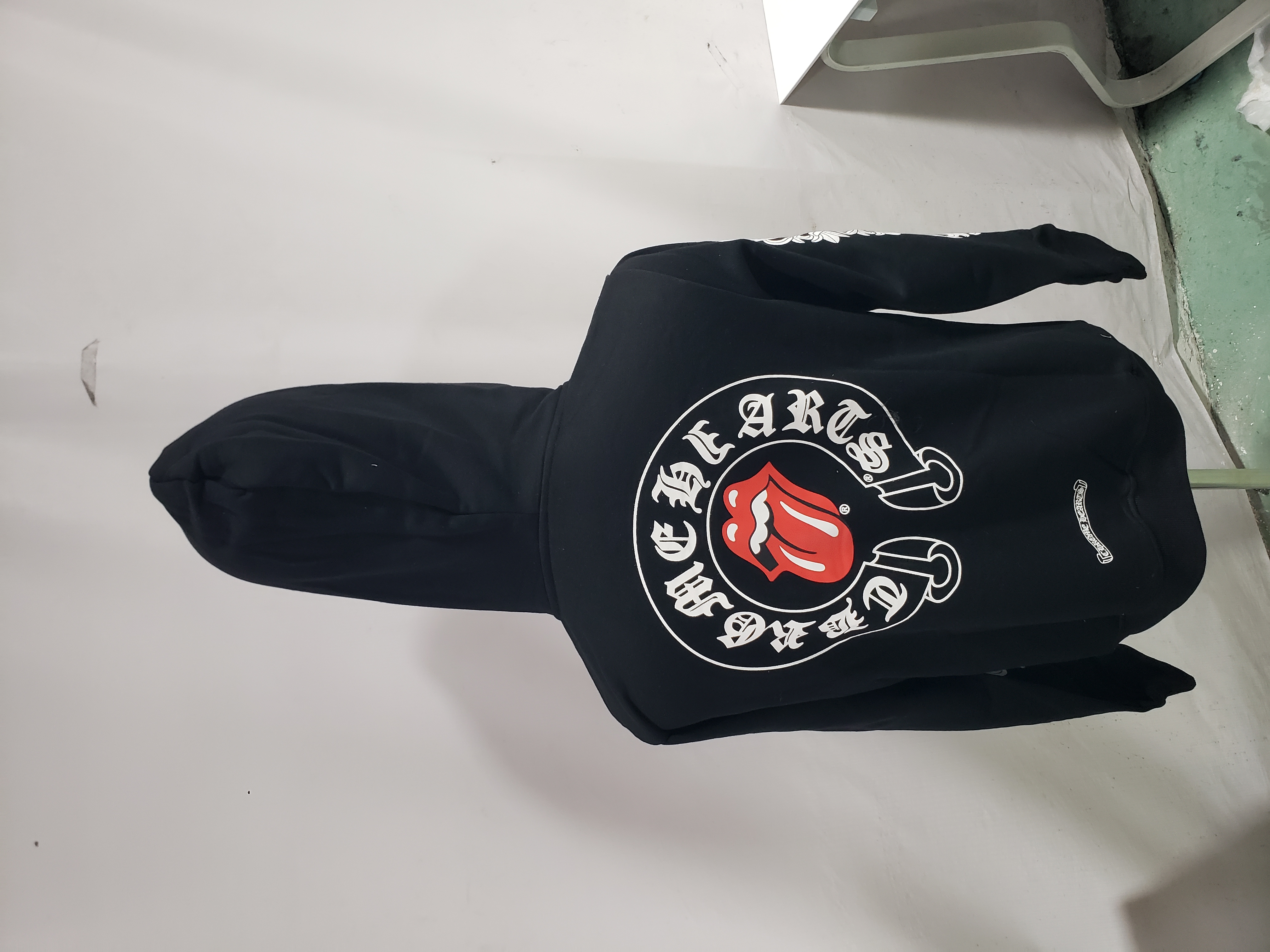 Chrome Hearts × The Rolling Stones Red Tongue Cross Zip Up Hoodie Black review Dfgbfo 02