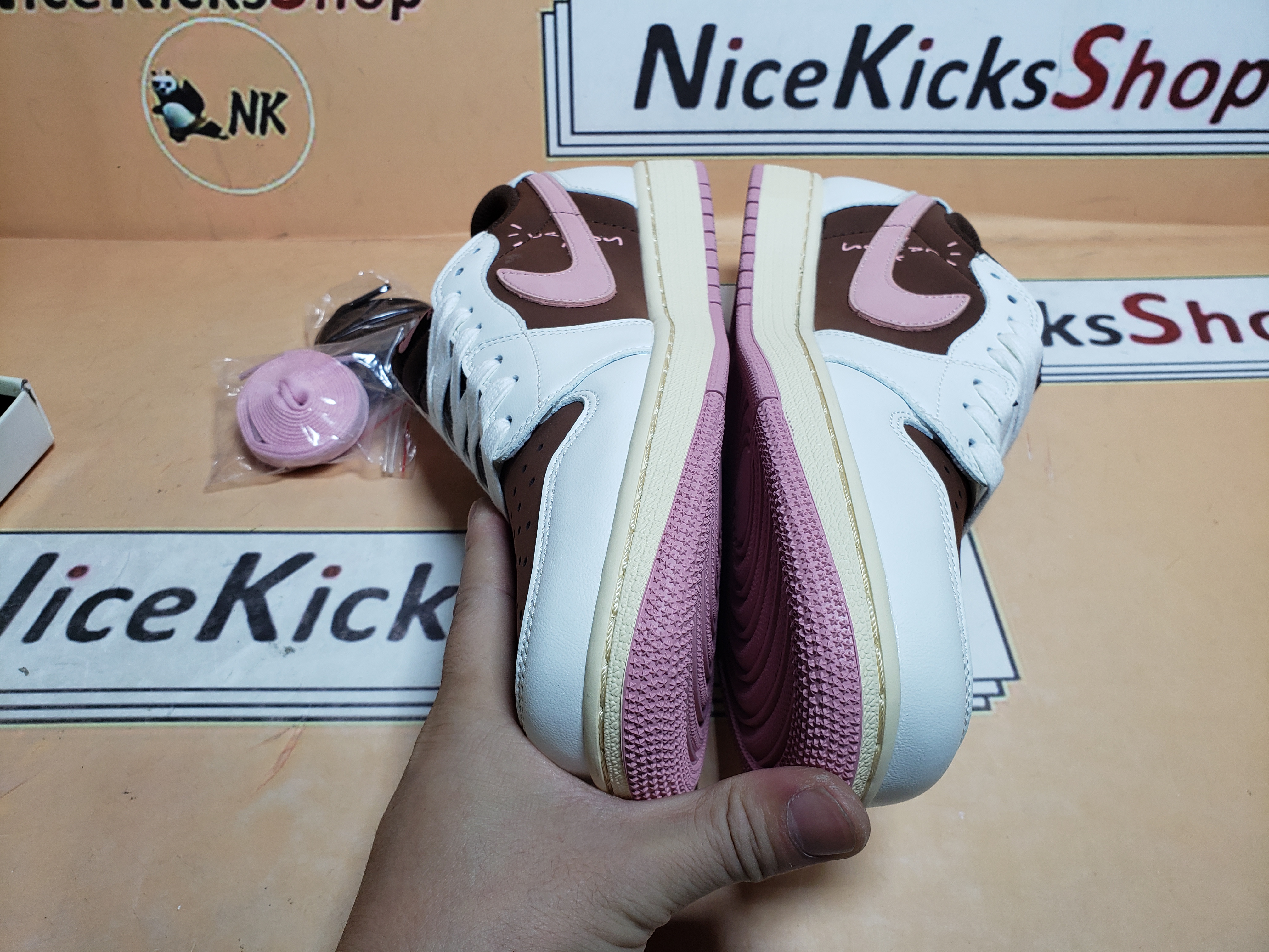  Perfectkicks   Travis Scott x Air Jordan 1 Low OG SP Dark Pony Pink  DZ4137-206 review Txdffgb 02
