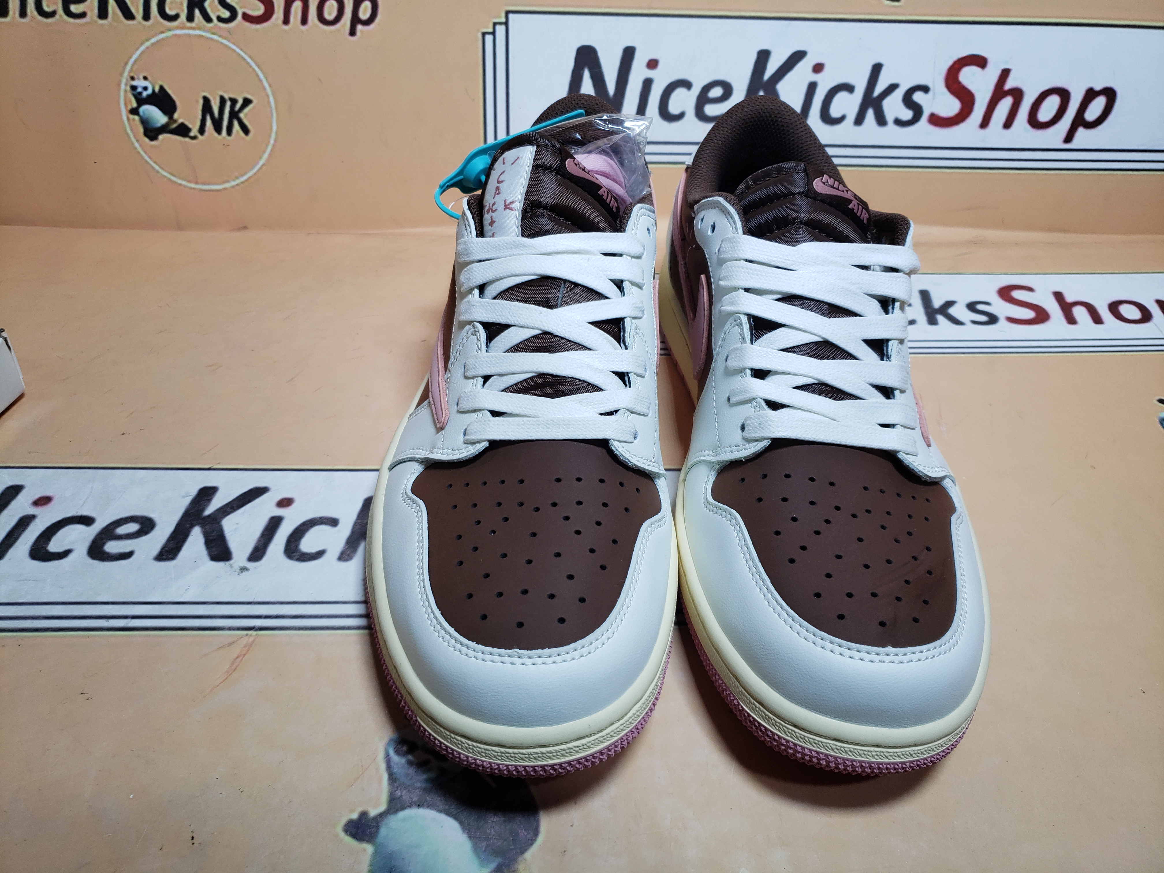  Perfectkicks   Travis Scott x Air Jordan 1 Low OG SP Dark Pony Pink  DZ4137-206 review Txdffgb 01