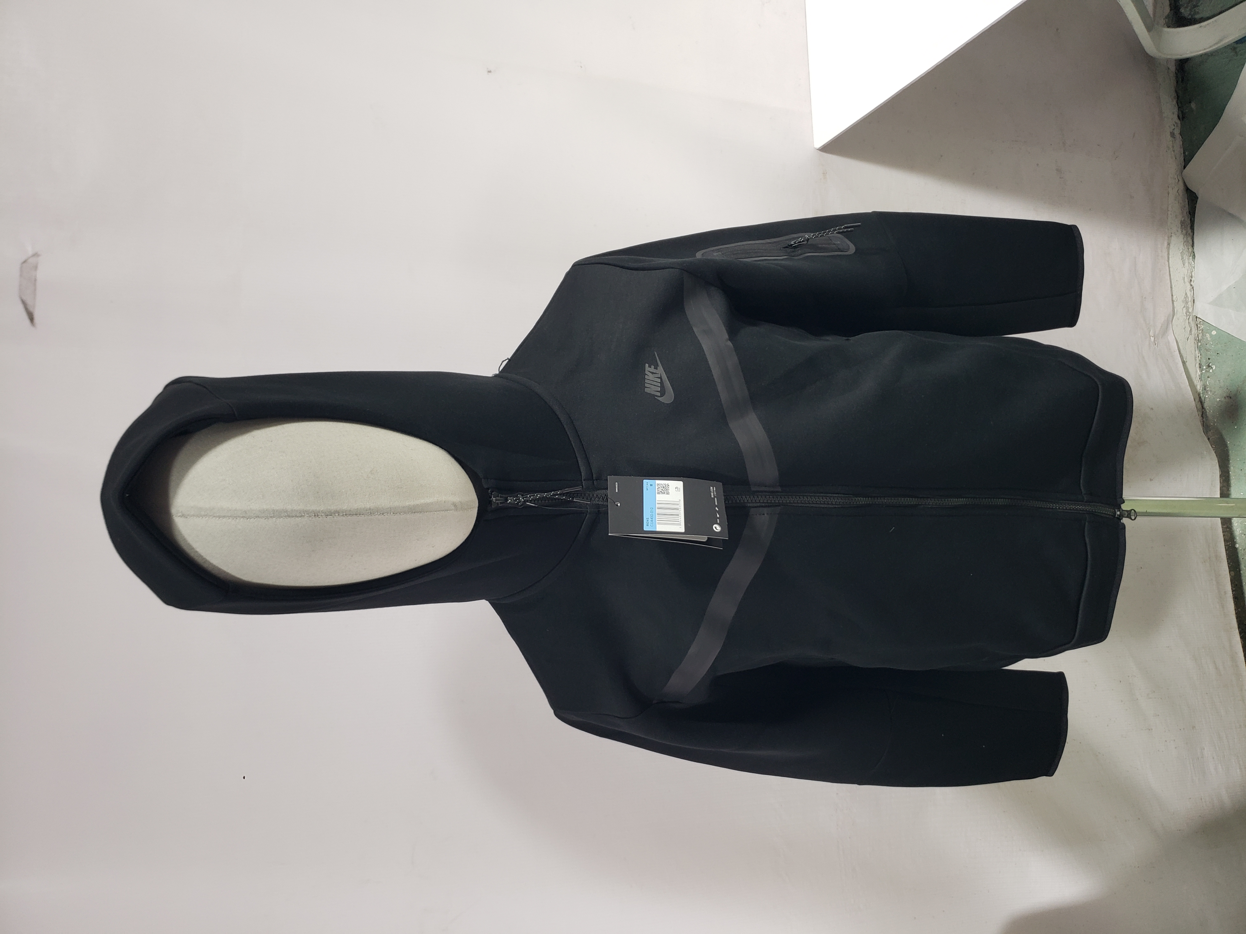 Nike Sportswear Tech Black  review Moiha 00