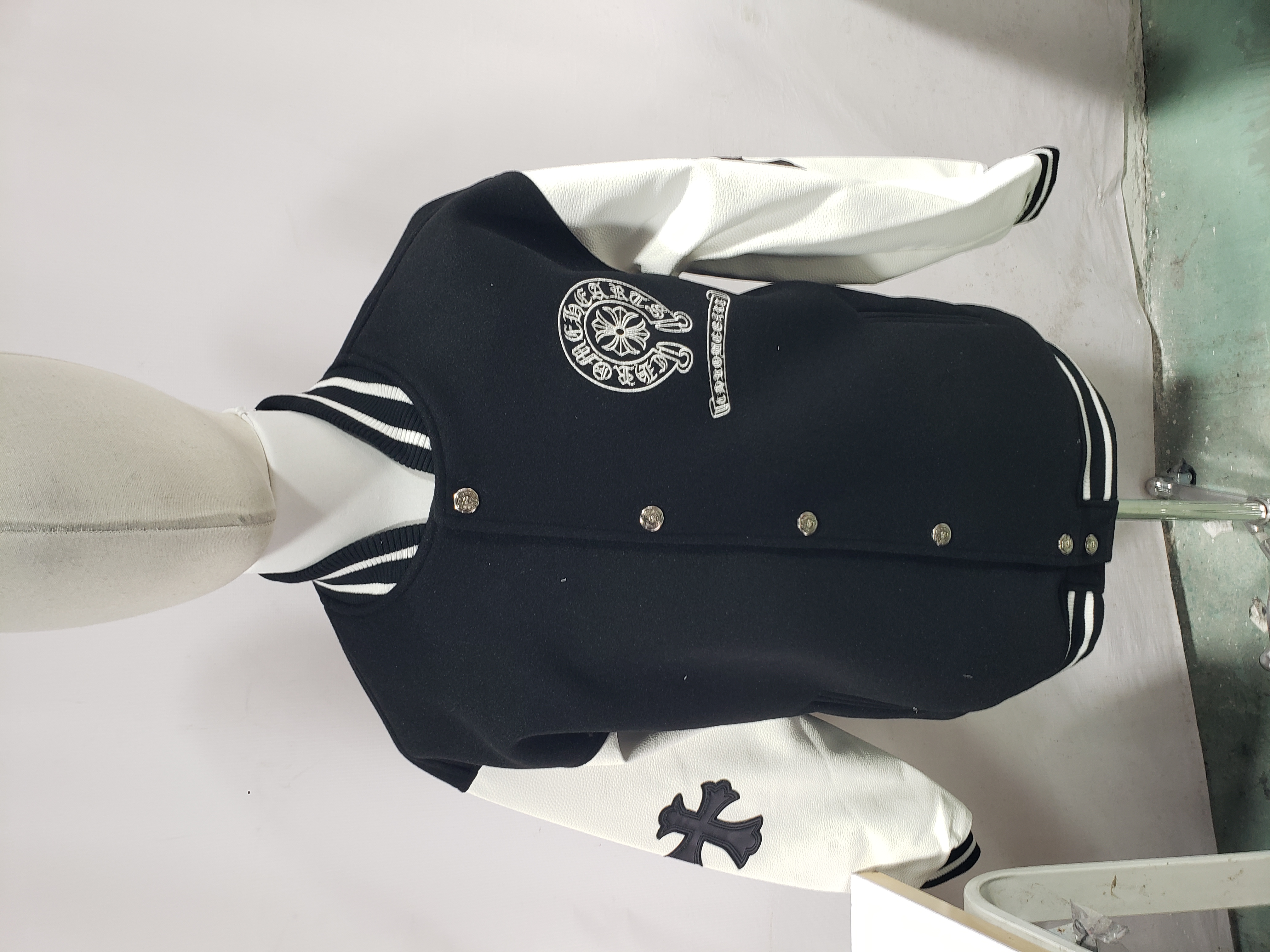  Chrome Hearts patchwork leather horseshoe embroidered baseball jacket review Sdfgy 00