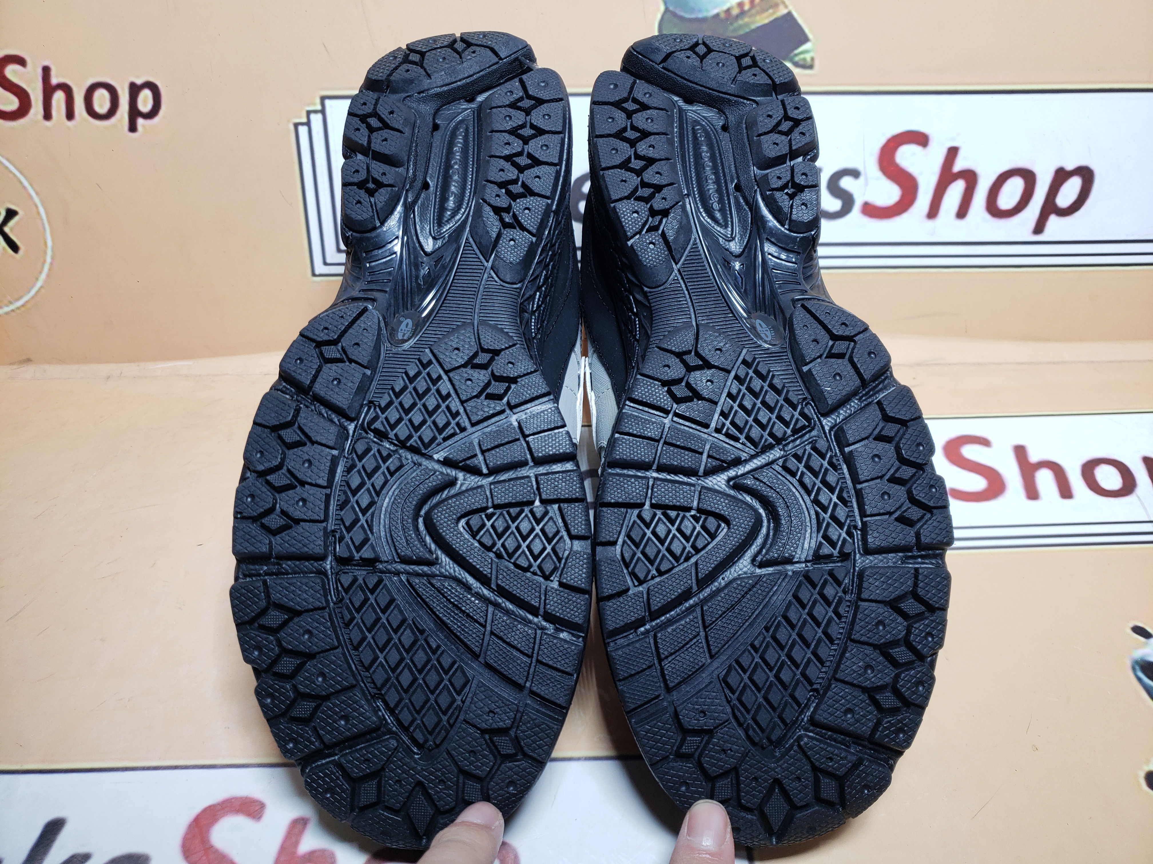  Perfectkicks New Balance 2002R The Basement Stone Grey,M2002RBA review Rdfr 04