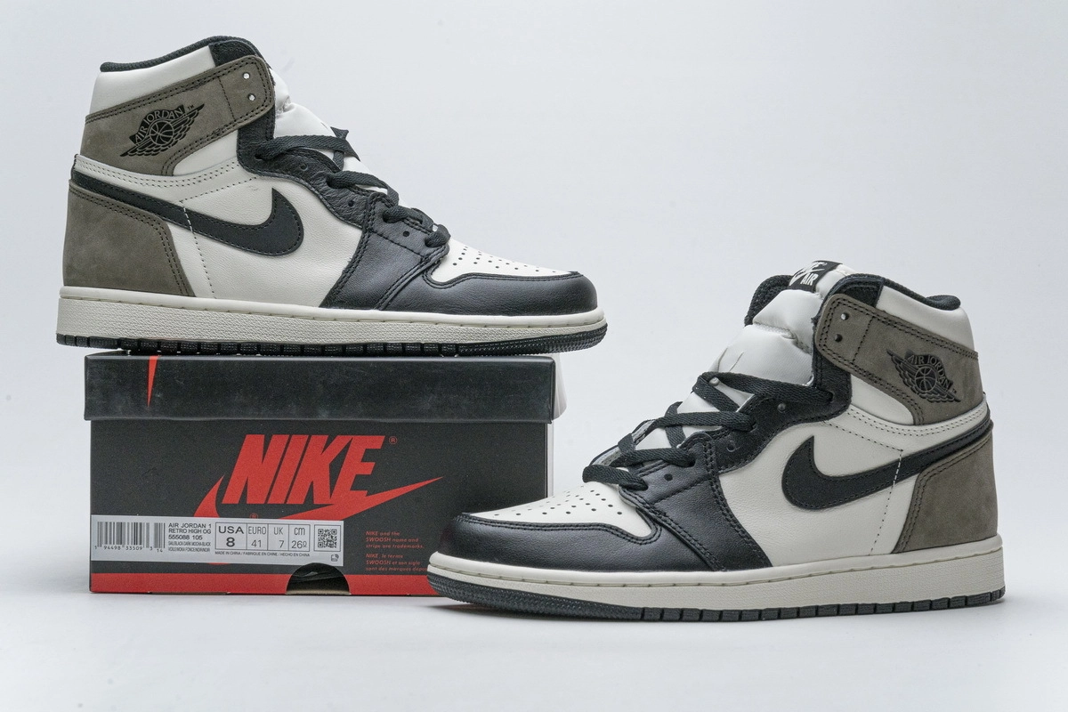 Jordan 1 Retro High Dark Mocha