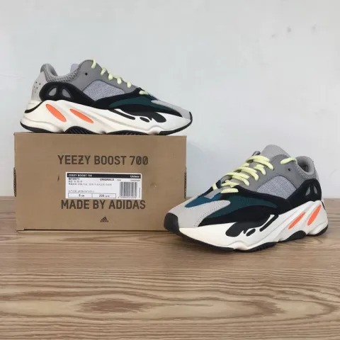 Yeezy Boost 700 Wave Runner Solid Grey
