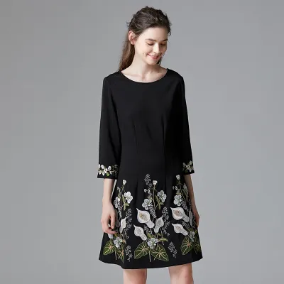 Round Neck Solid Color Embroidery Dress 14-14310 01