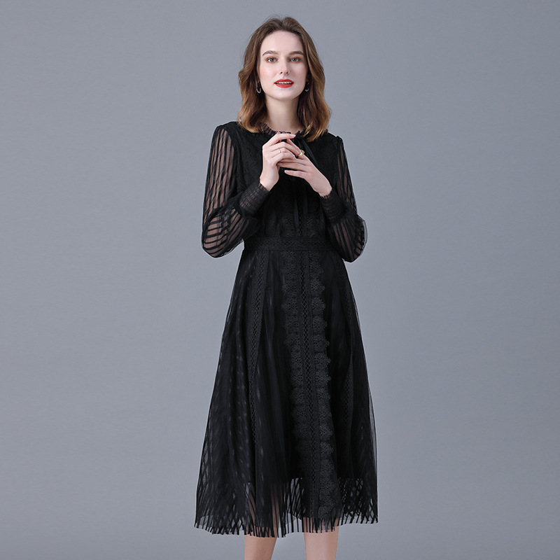 Round Neck Solid Color Lace Dress 14-16352