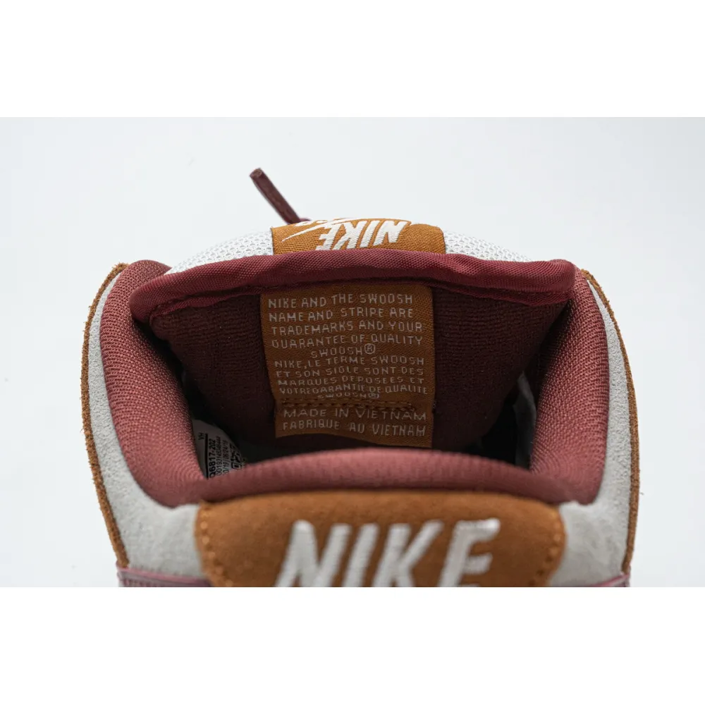 Nike SB Dunk Low Pro Dark Russet Cedar