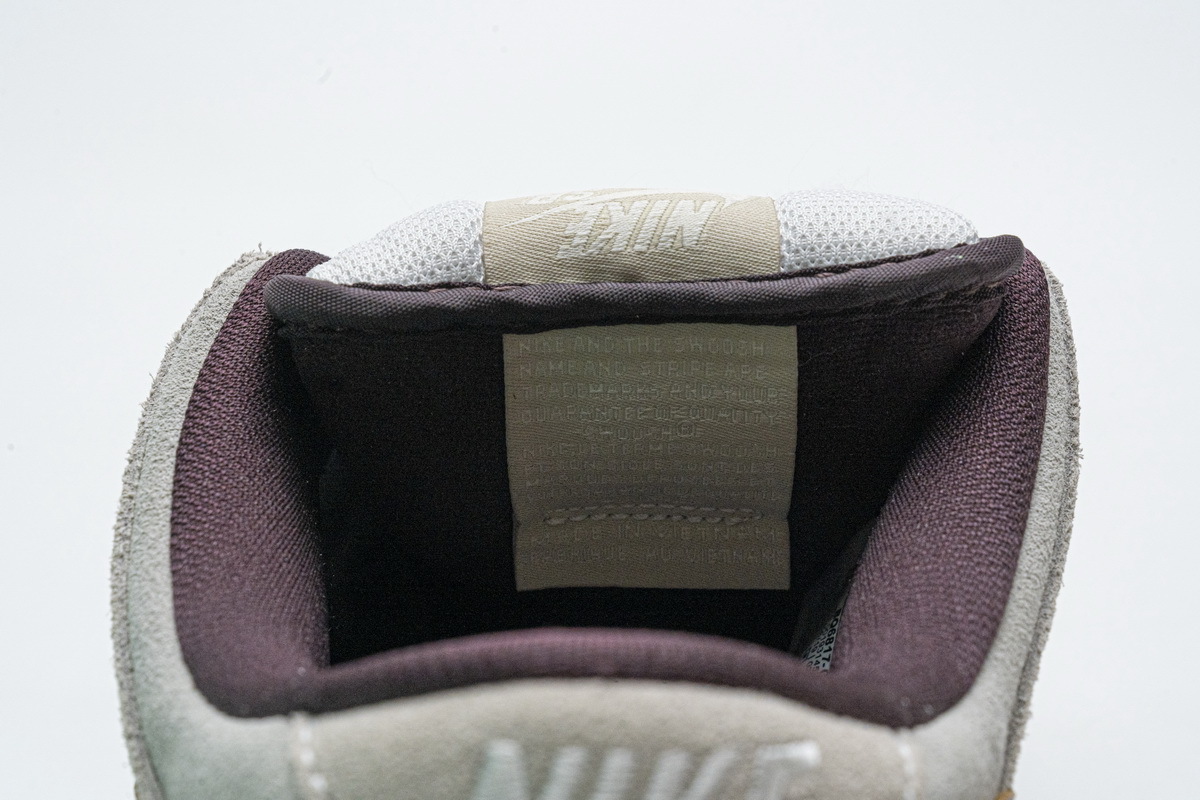 Nike SB Dunk Low Desert Sand Mahogany