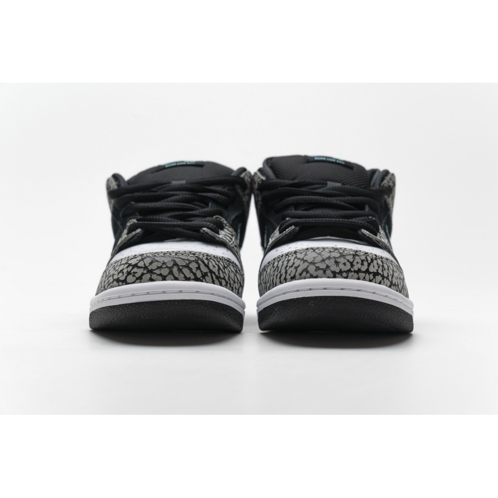 Nike SB Dunk Low atmos Elephant