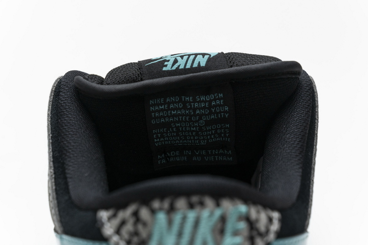 Nike SB Dunk Low atmos Elephant