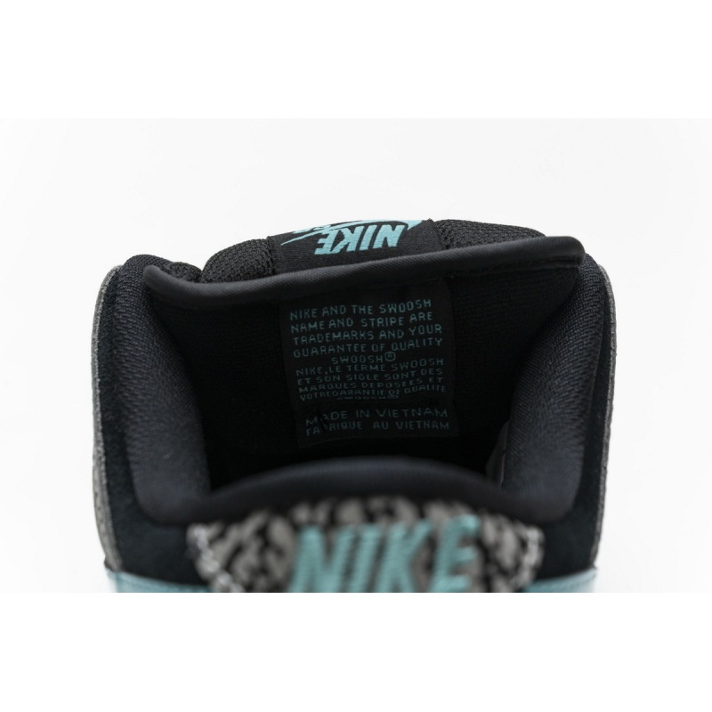 Nike SB Dunk Low atmos Elephant
