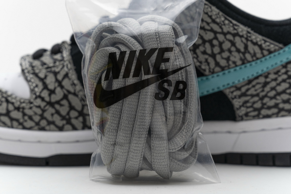 Nike SB Dunk Low atmos Elephant