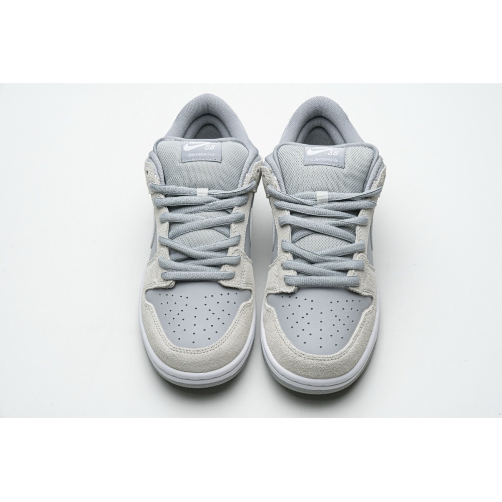 Nike SB Dunk Low Summit White Wolf Grey