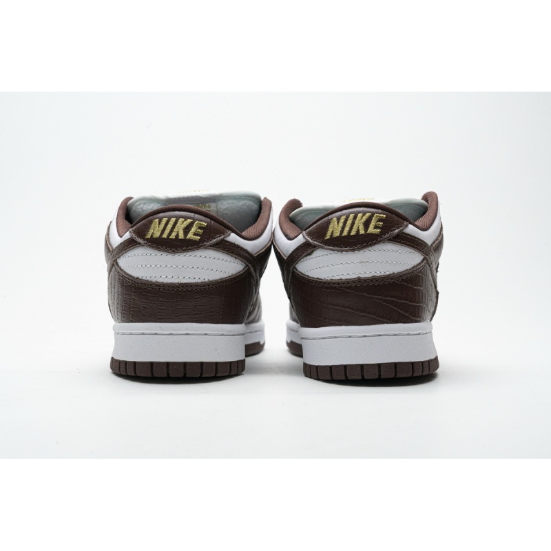 Nike SB Dunk Low Supreme Barkroot Brown