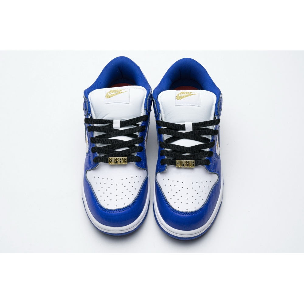 Nike SB Dunk Low Supreme Blue
