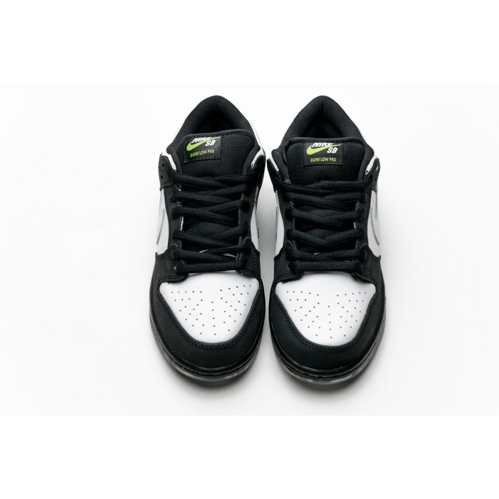 Nike SB Dunk Low Staple Panda Pigeon
