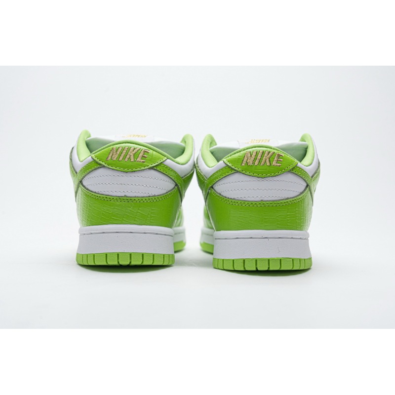 Nike SB Dunk Low Supreme Gree