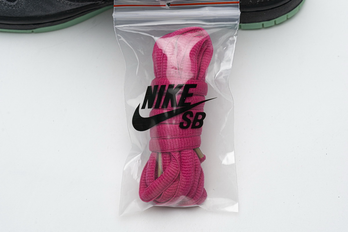 Nike Dunk SB Low Premier 