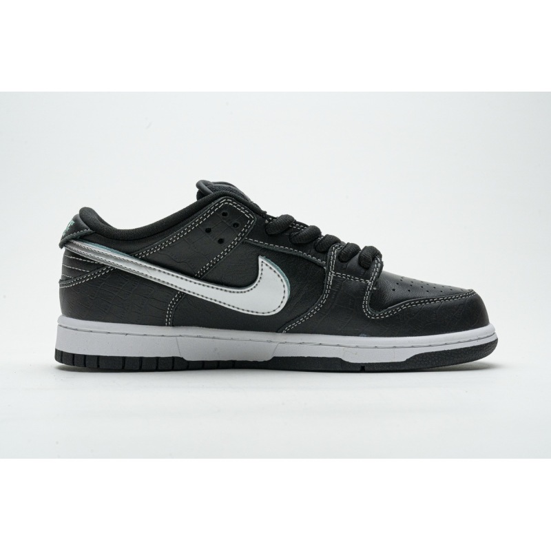 Nike SB Dunk Low Diamond Supply Co Black Diamond