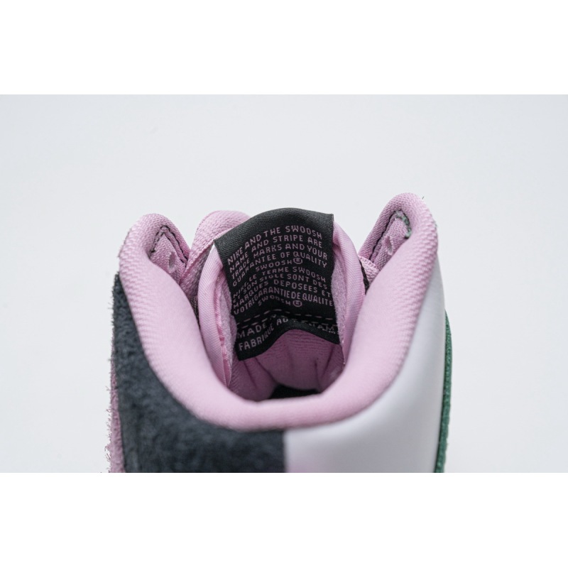 Nike SB Dunk High Invert Celtics