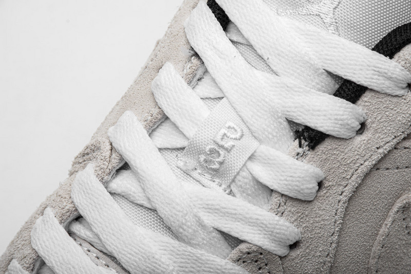 Air Jordan 1 Low White Gum Hyper Pink