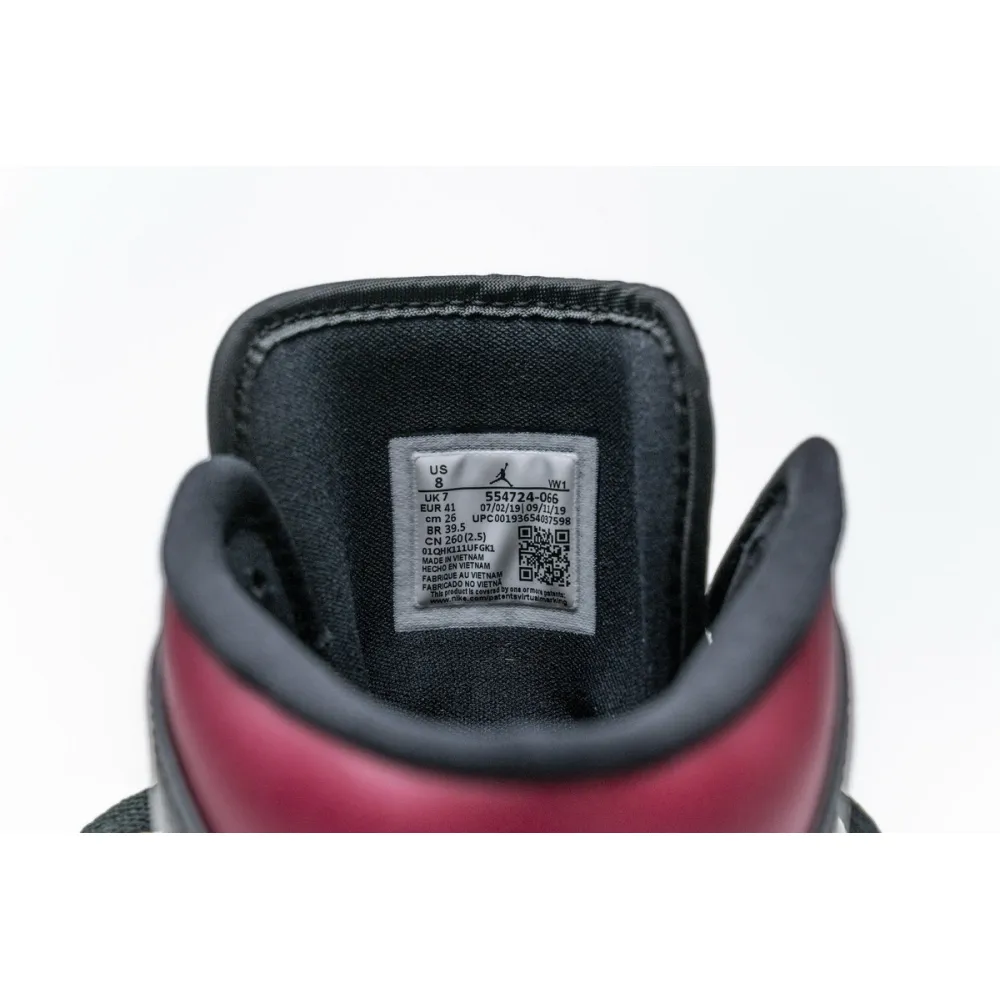 Air Jordan 1 Mid Bred Toe