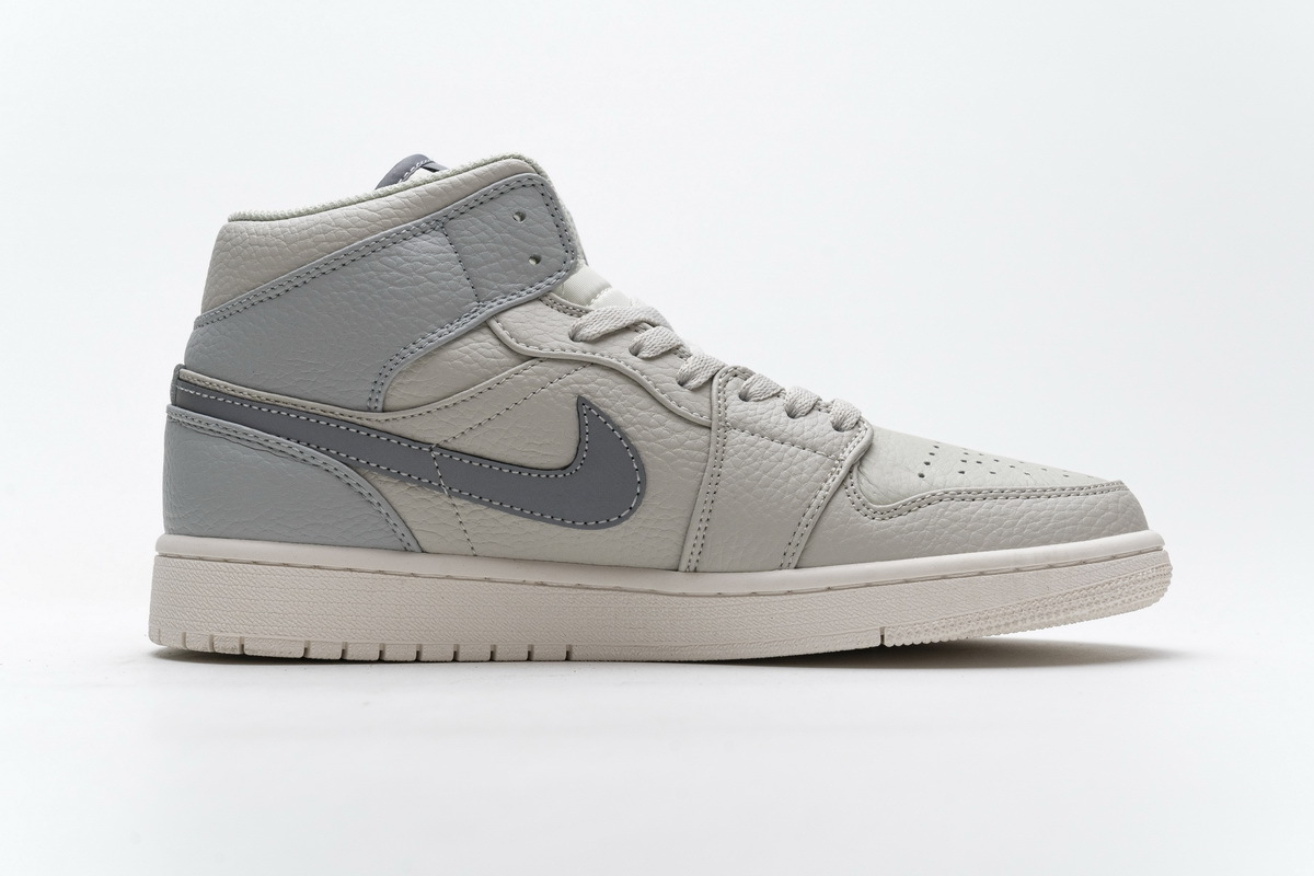 Air Jordan 1 Mid Light Bone