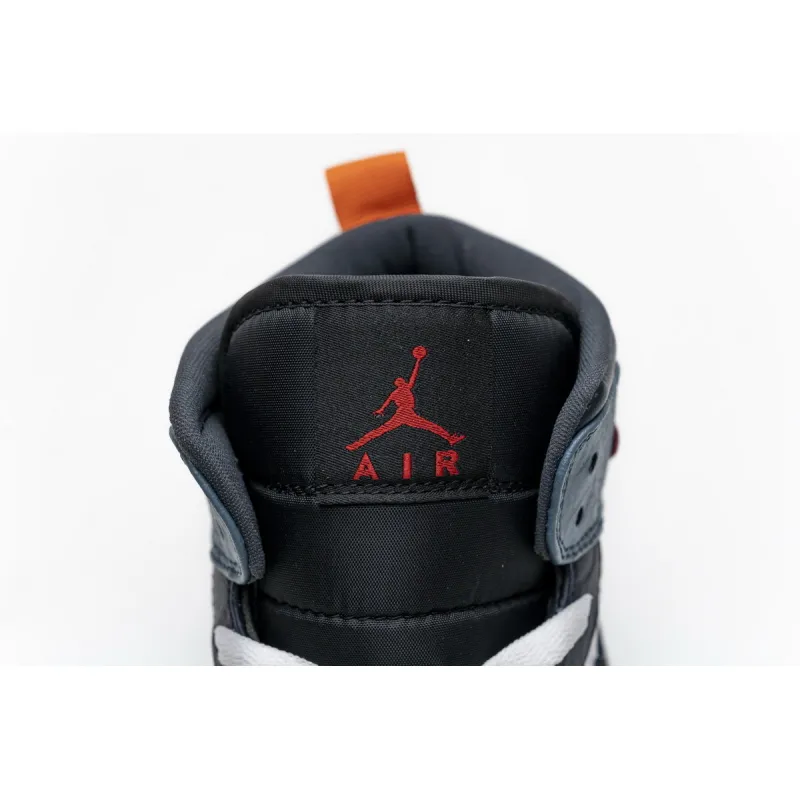 Air Jordan 1 Mid Fearless Facetasm
