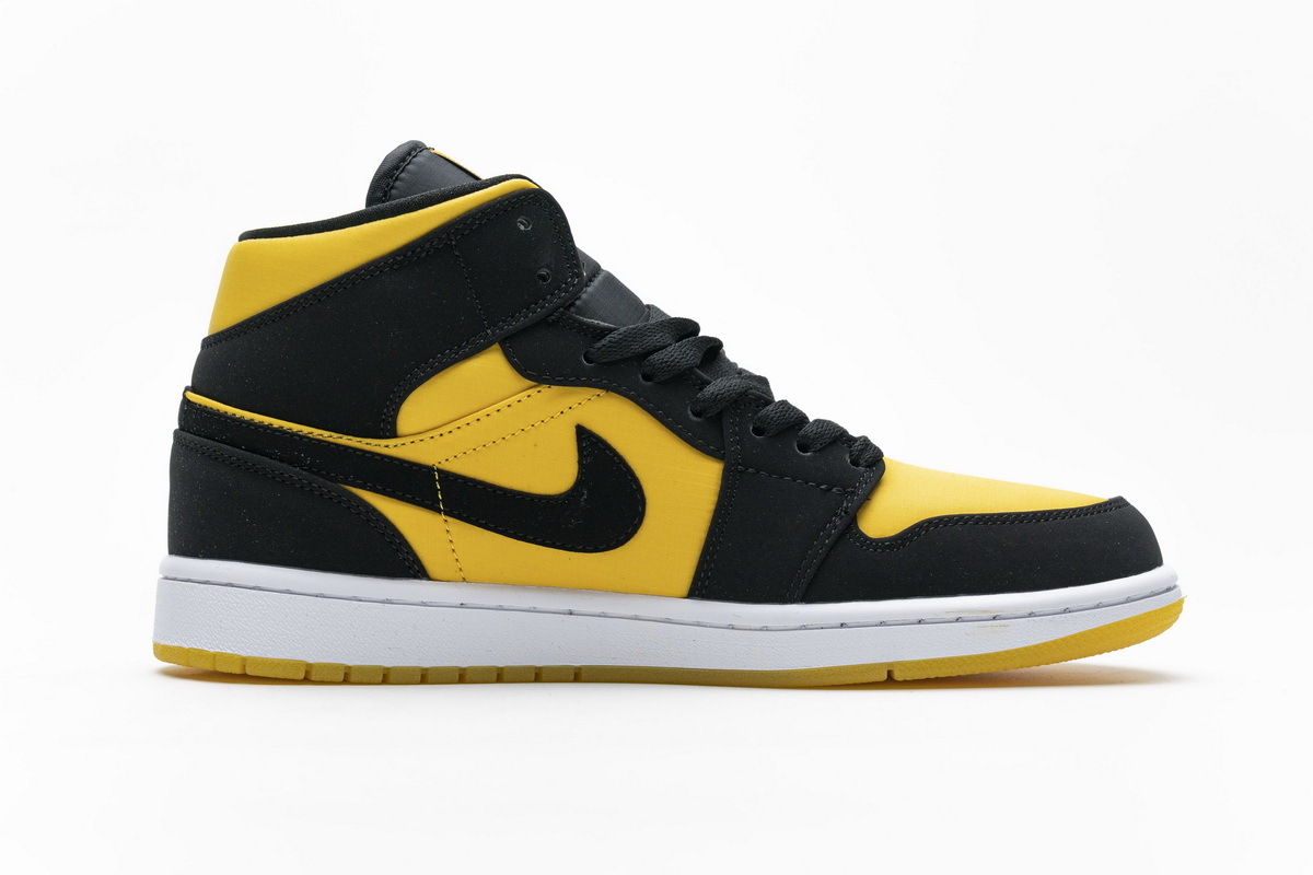 Air Jordan 1 Mid University Gold 