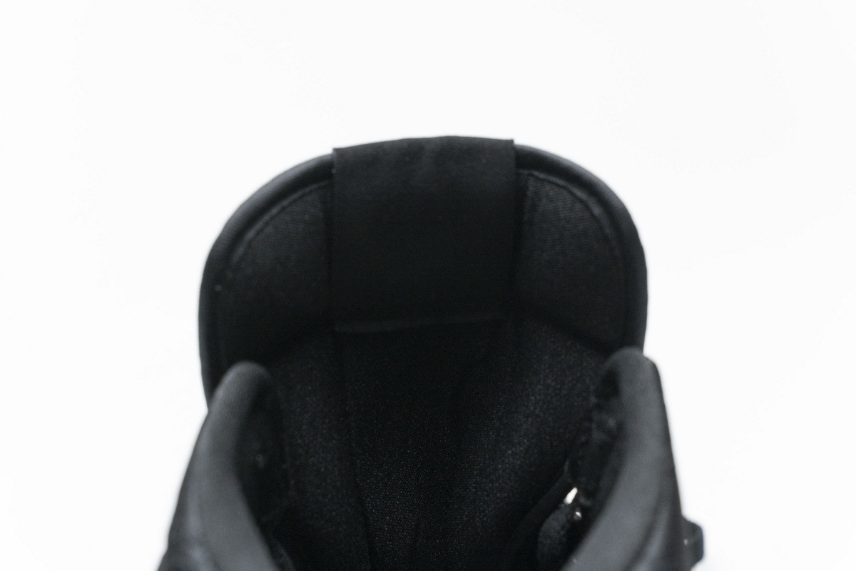 Air Jordan 1 Mid Fearless Black