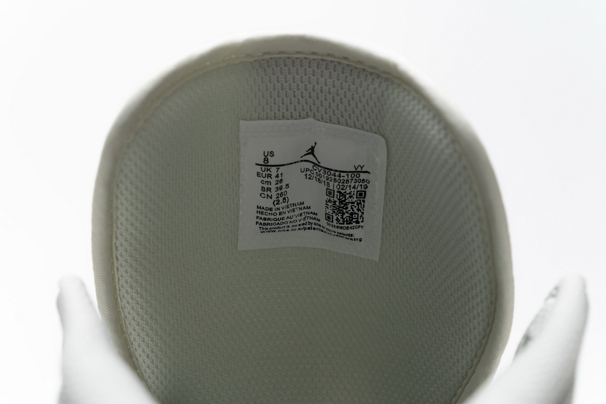 Air Jordan 1 Mid Milan