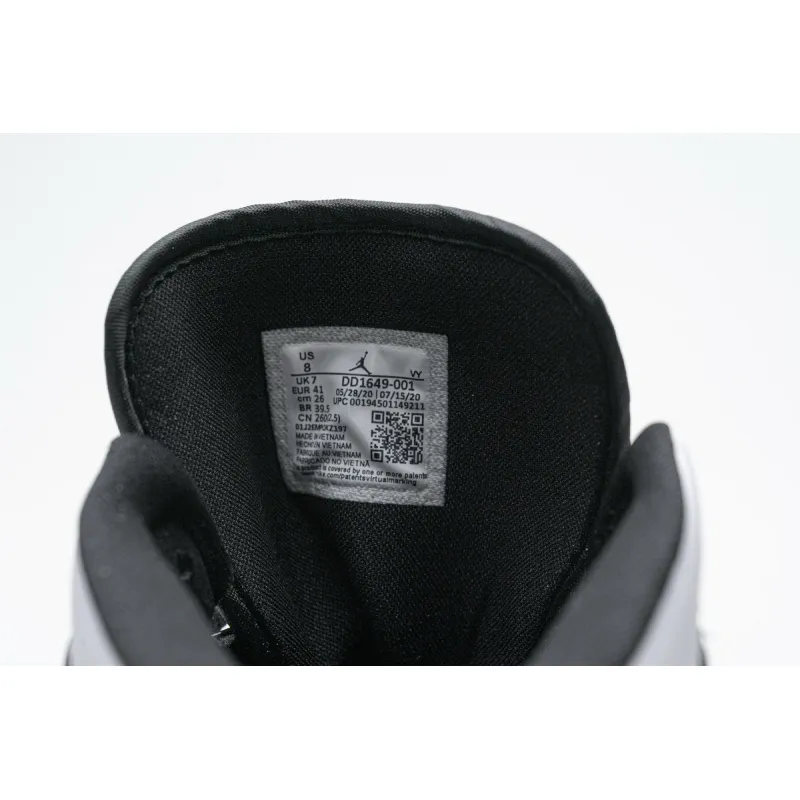 Air Jordan 1 Mid Carbon Fiber