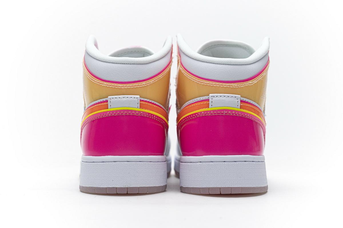 Air Jordan 1 Mid SE Edge Glow