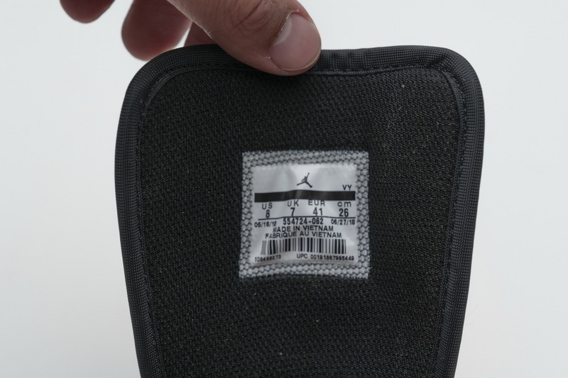 Air Jordan 1 Mid Black Cone