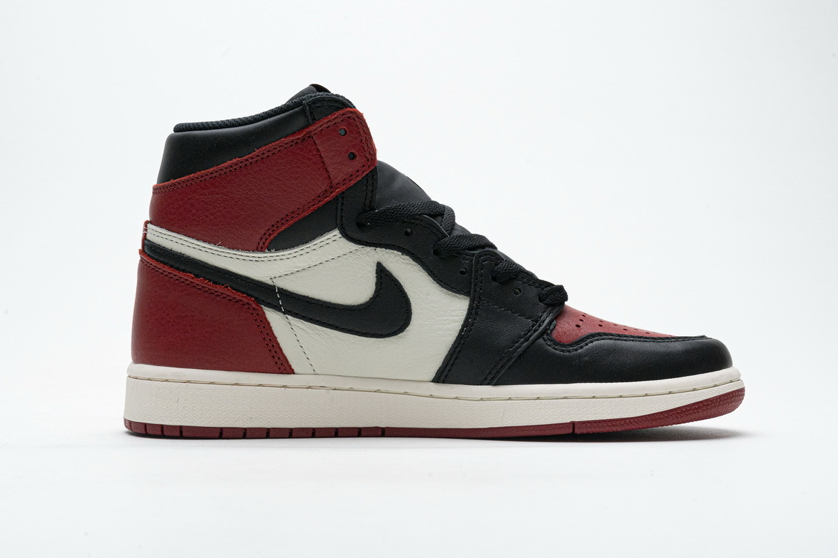 Air Jordan 1 Retro High Bred Toe